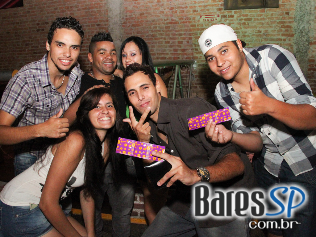 A Lanterna embalou a noite de sexta-feira ao som de sertanejo e pagode A Lanterna embalou a noite de sexta-feira ao som de sertanejo e pagode