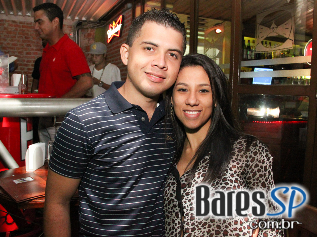 A Lanterna embalou a noite de sexta-feira ao som de sertanejo e pagode A Lanterna embalou a noite de sexta-feira ao som de sertanejo e pagode