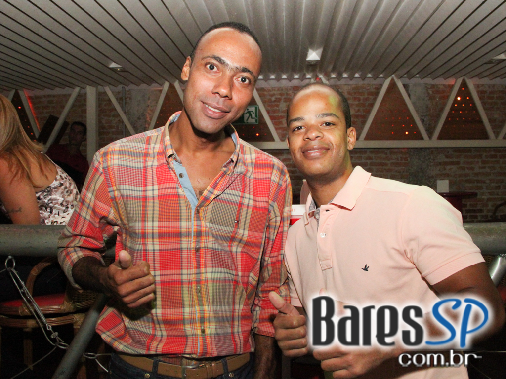 A Lanterna embalou a noite de sexta-feira ao som de sertanejo e pagode A Lanterna embalou a noite de sexta-feira ao som de sertanejo e pagode