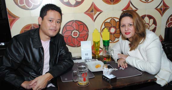 Happy Hour descontraído com pop rock no BQ Moema