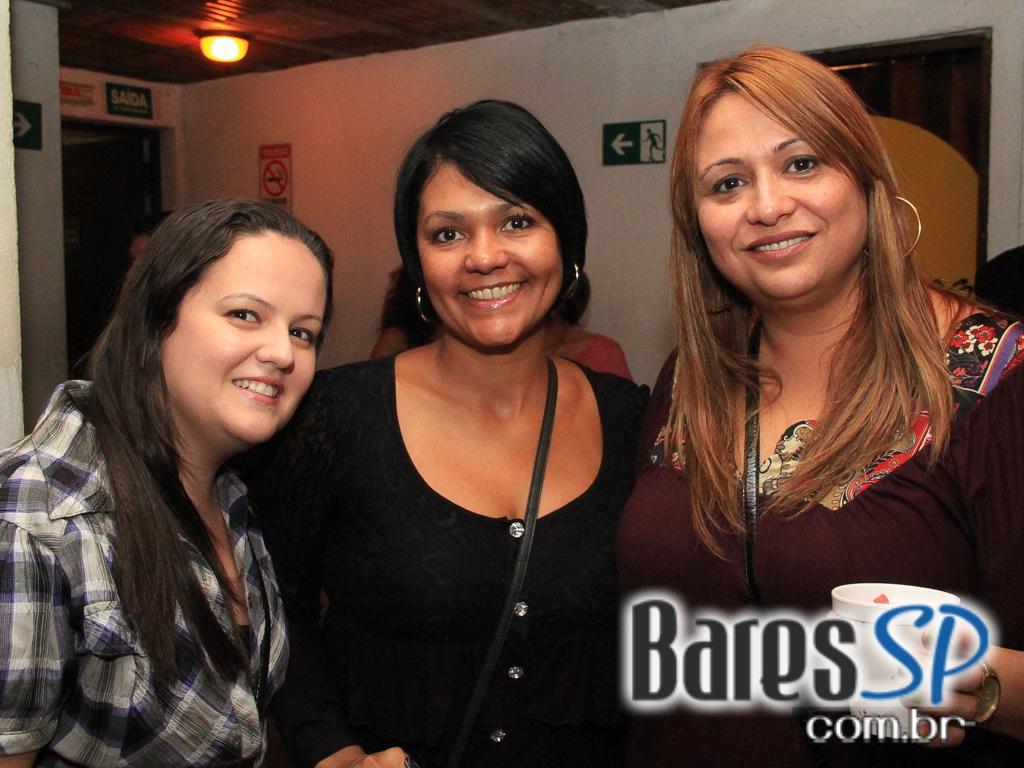 Canto da Ema recebeu os agitos do grupo Ó do Forró neste domingo Canto da Ema recebeu os agitos do grupo Ó do Forró neste domingo