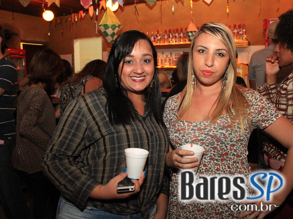 Canto da Ema recebeu os agitos do grupo Ó do Forró neste domingo Canto da Ema recebeu os agitos do grupo Ó do Forró neste domingo