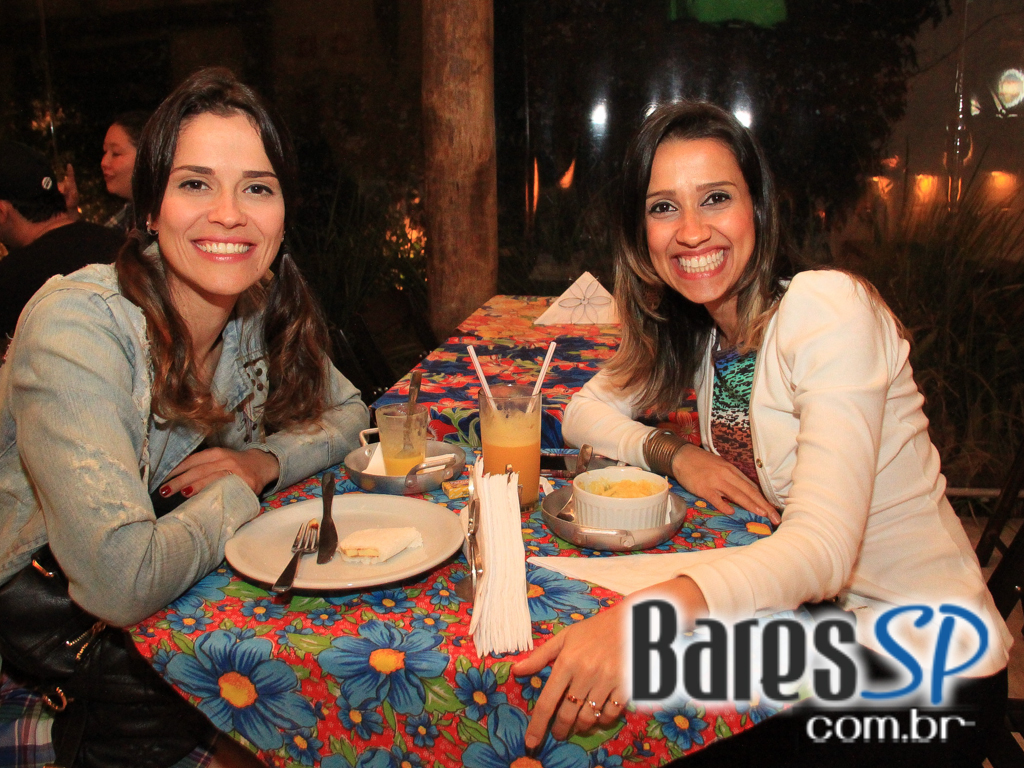 Canto da Ema recebeu os agitos do grupo Ó do Forró neste domingo Canto da Ema recebeu os agitos do grupo Ó do Forró neste domingo