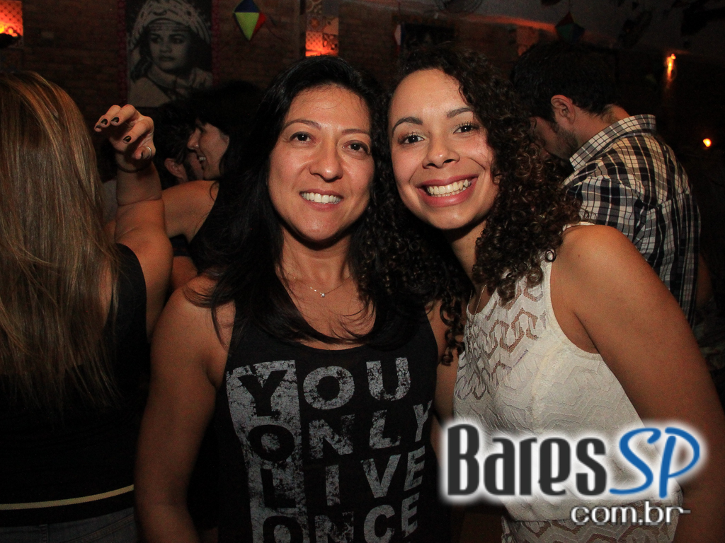 Canto da Ema recebeu os agitos do grupo Ó do Forró neste domingo Canto da Ema recebeu os agitos do grupo Ó do Forró neste domingo