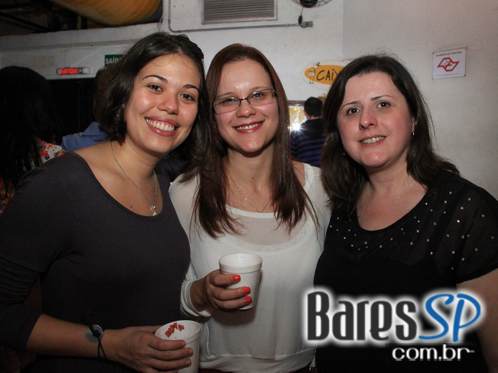 Canto da Ema recebeu os agitos do grupo Ó do Forró neste domingo Canto da Ema recebeu os agitos do grupo Ó do Forró neste domingo