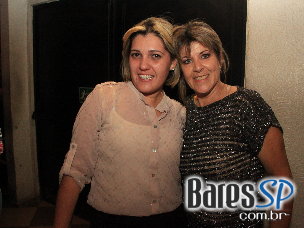 Canto da Ema recebeu os agitos do grupo Ó do Forró neste domingo Canto da Ema recebeu os agitos do grupo Ó do Forró neste domingo