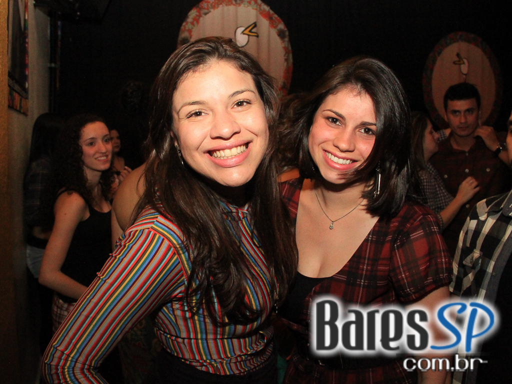 Canto da Ema recebeu os agitos do grupo Ó do Forró neste domingo Canto da Ema recebeu os agitos do grupo Ó do Forró neste domingo