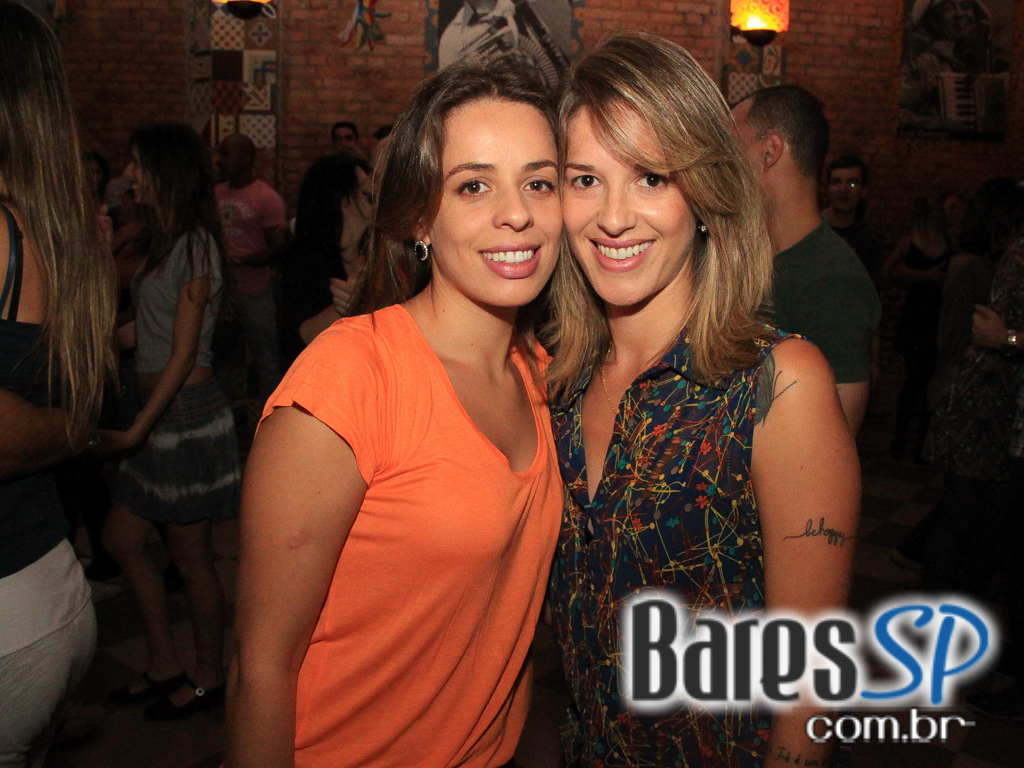 Canto da Ema recebeu os agitos do grupo Ó do Forró neste domingo Canto da Ema recebeu os agitos do grupo Ó do Forró neste domingo