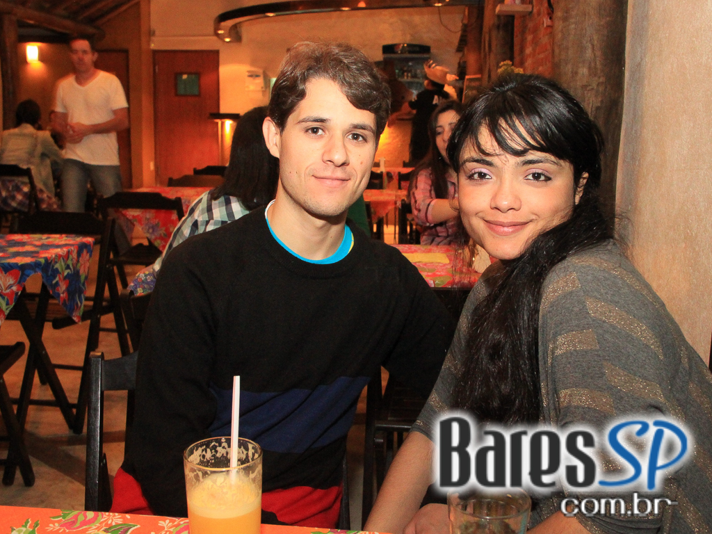 Canto da Ema recebeu os agitos do grupo Ó do Forró neste domingo Canto da Ema recebeu os agitos do grupo Ó do Forró neste domingo