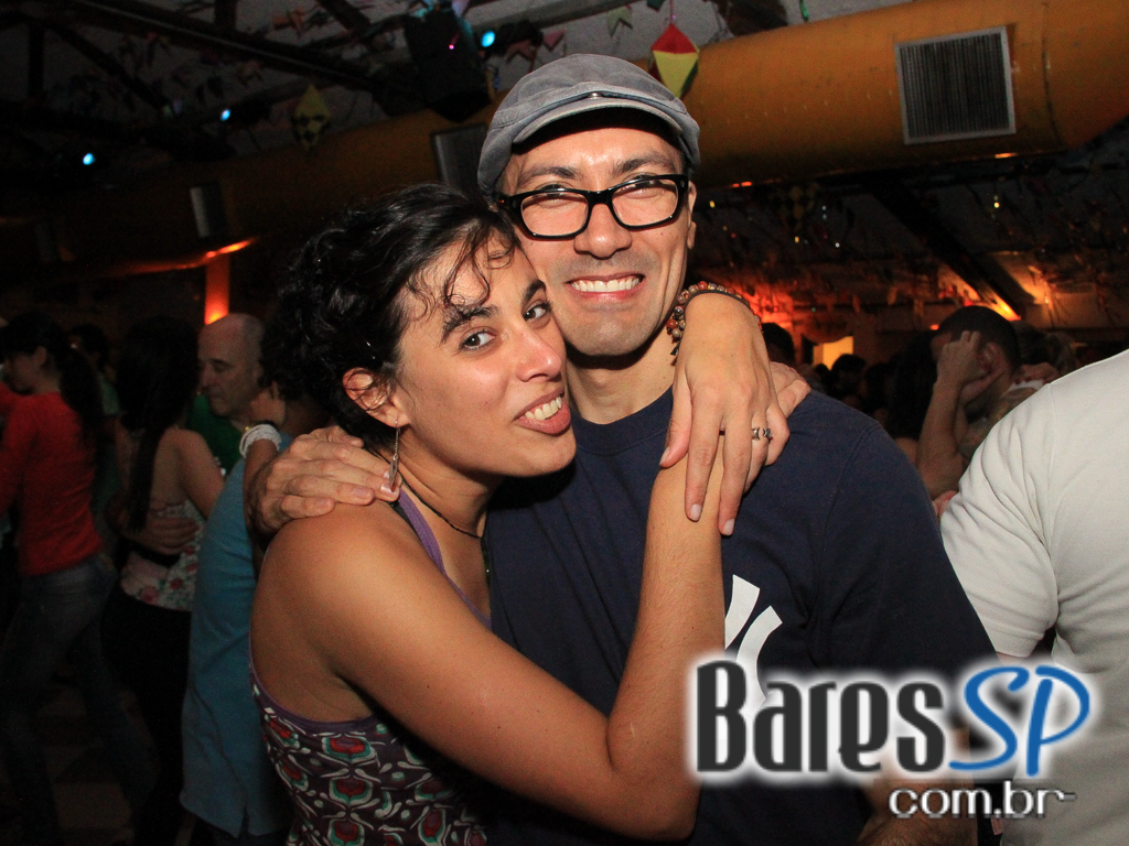 Canto da Ema recebeu os agitos do grupo Ó do Forró neste domingo Canto da Ema recebeu os agitos do grupo Ó do Forró neste domingo