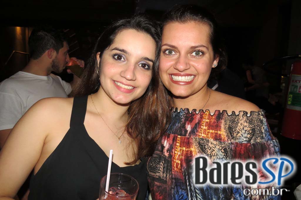 Noite Sertaneja no comando de convidados no Maevva Bar Noite Sertaneja no comando de convidados no Maevva Bar