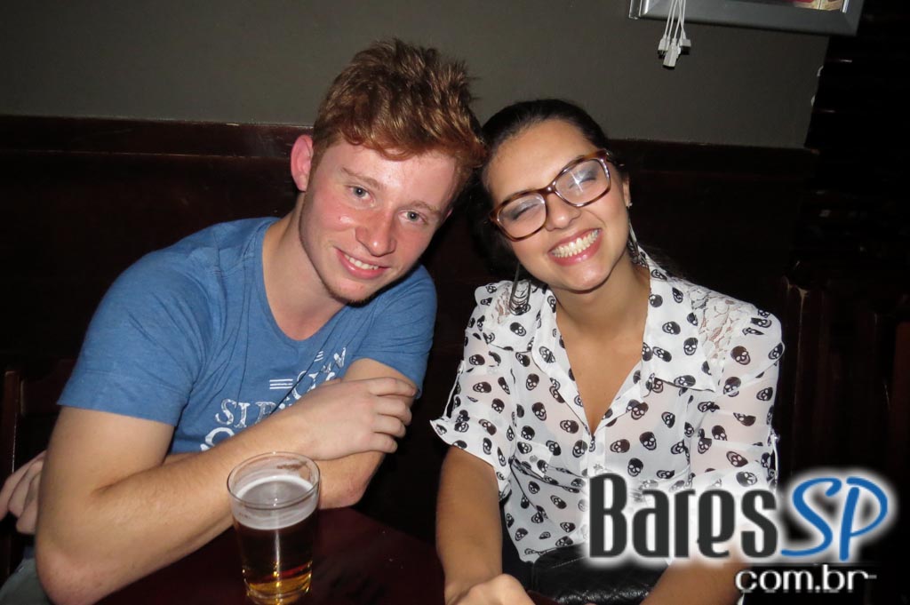 Noite Sertaneja no comando de convidados no Maevva Bar Noite Sertaneja no comando de convidados no Maevva Bar