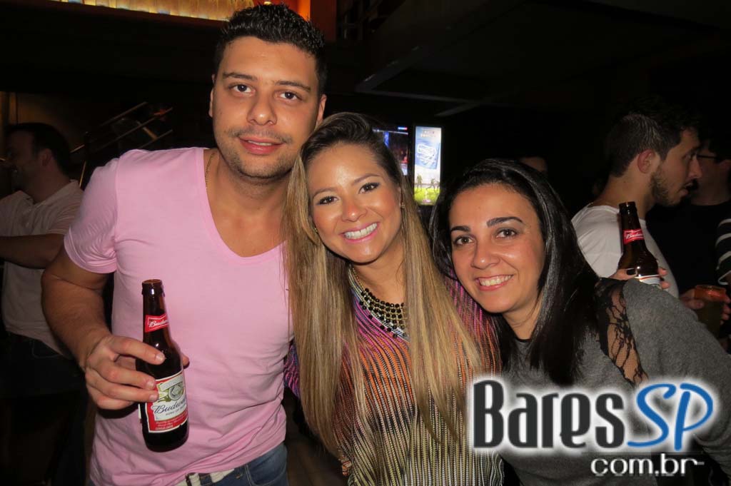 Noite Sertaneja no comando de convidados no Maevva Bar Noite Sertaneja no comando de convidados no Maevva Bar