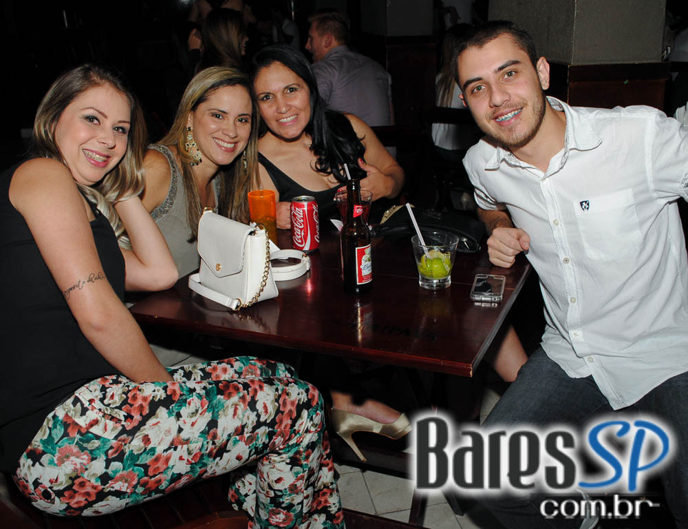 Acontece no Maevva a Sexta Hits com convidados especiais Acontece no Maevva a Sexta Hits com convidados especiais