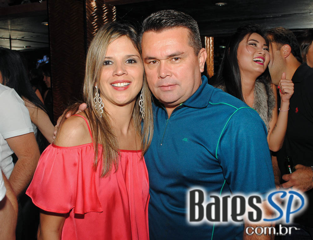 Kashimin e Faibe se apresentaram no palco do Piove no Itaim Bibi Kashimin e Faibe se apresentaram no palco do Piove no Itaim Bibi