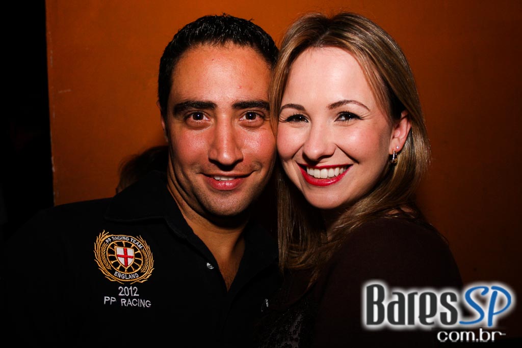 Aniversário de 21 anos da A Lanterna com show do grupo Melanina Carioca Aniversário de 21 anos da A Lanterna com show do grupo Melanina Carioca