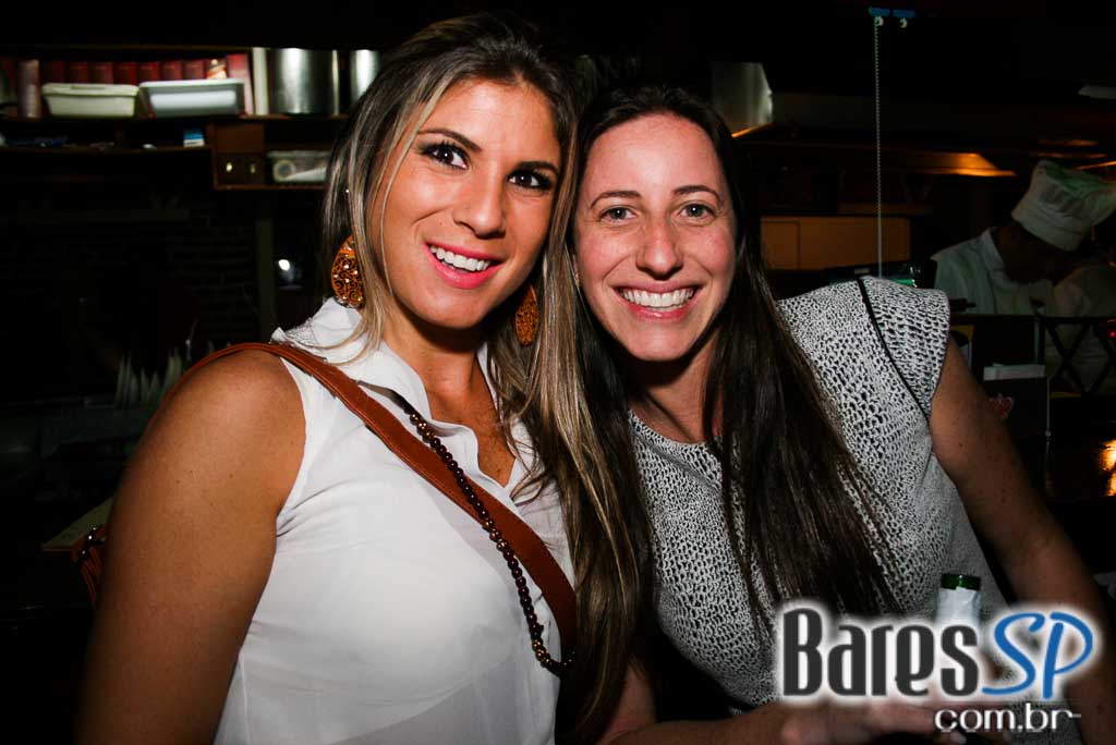 Aniversário de 21 anos da A Lanterna com show do grupo Melanina Carioca Aniversário de 21 anos da A Lanterna com show do grupo Melanina Carioca