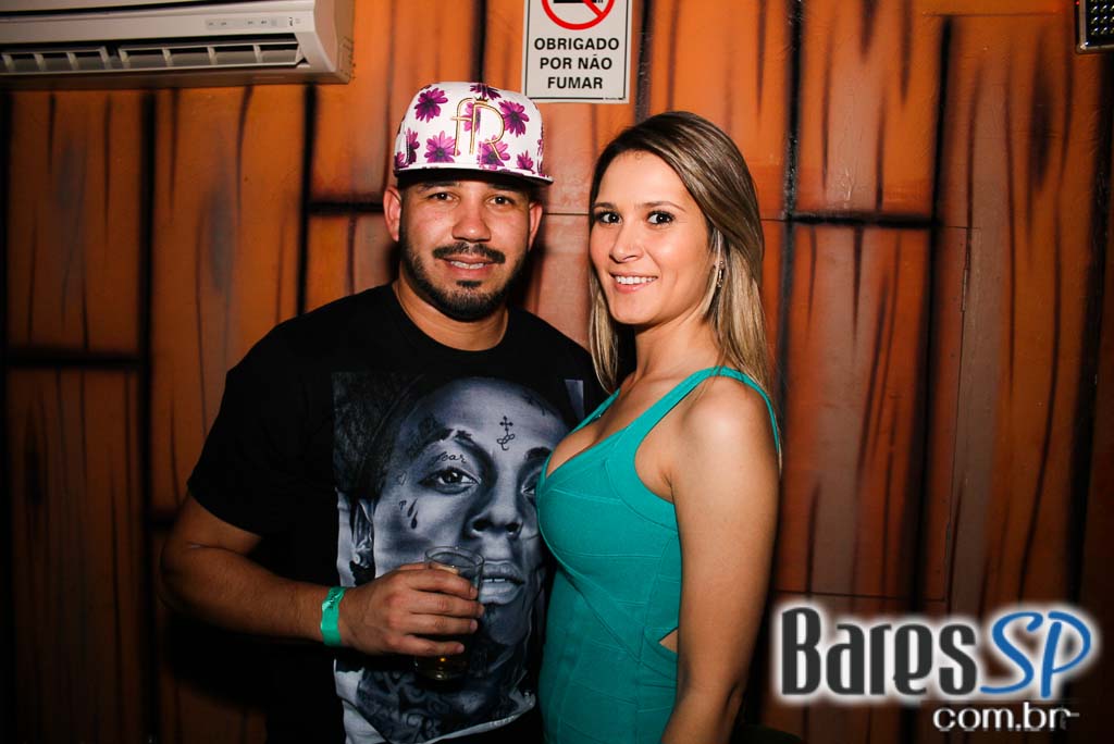 Aniversário de 21 anos da A Lanterna com show do grupo Melanina Carioca Aniversário de 21 anos da A Lanterna com show do grupo Melanina Carioca