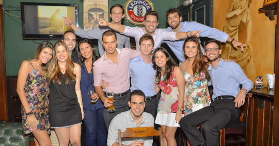 All Black recebeu a banda Mr. Burns que animou a noite