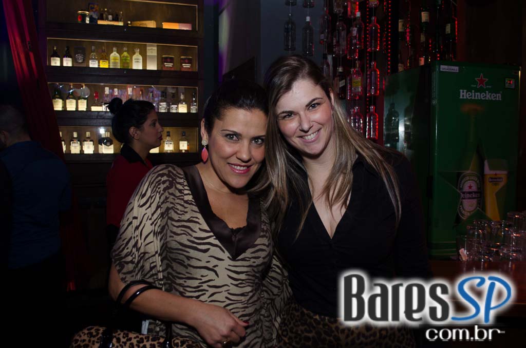 St. George's Pub celebrou aniversário de 1 ano com bandas de rock animando a noite St. George's Pub celebrou aniversário de 1 ano com bandas de rock animando a noite