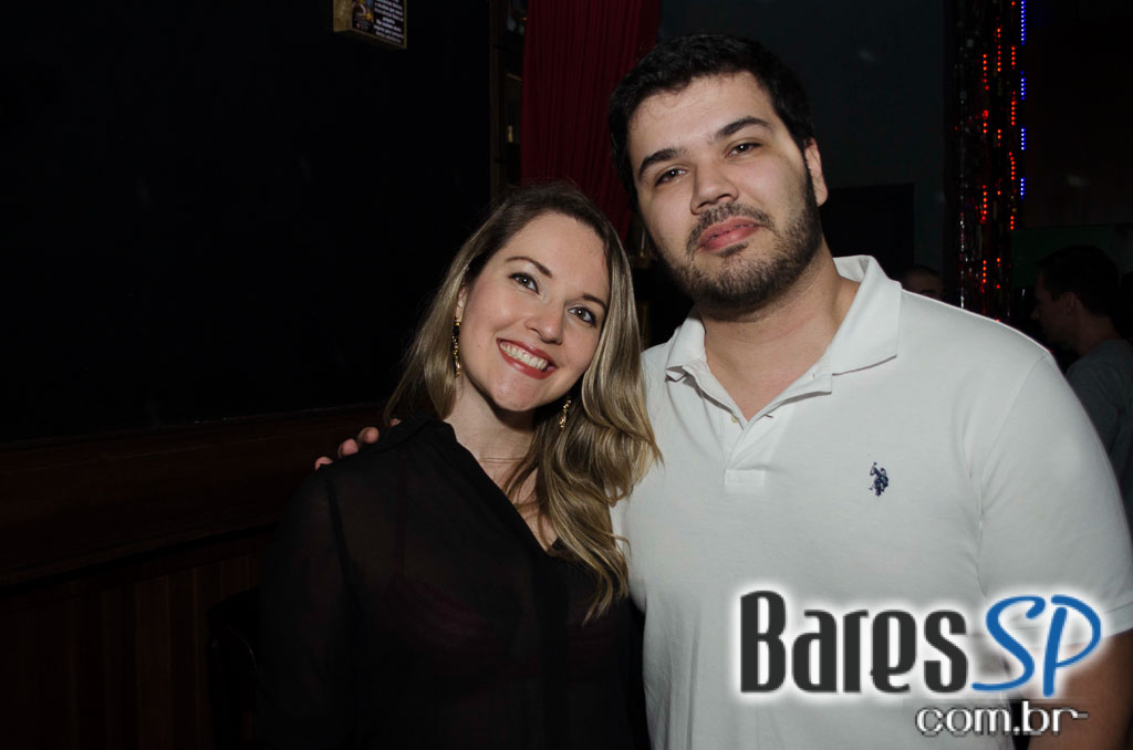 St. George's Pub celebrou aniversário de 1 ano com bandas de rock animando a noite St. George's Pub celebrou aniversário de 1 ano com bandas de rock animando a noite