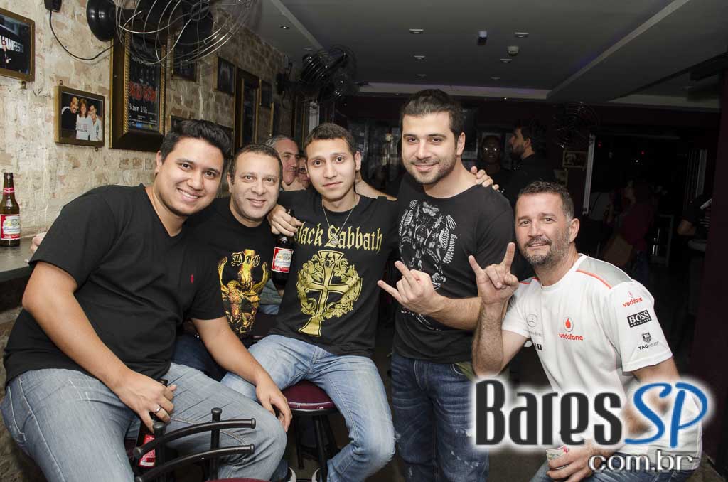 Dio Tribute e Megadeth Tribute comandaram a noite de sábado no Manifesto Rock Bar Dio Tribute e Megadeth Tribute comandaram a noite de sábado no Manifesto Rock Bar