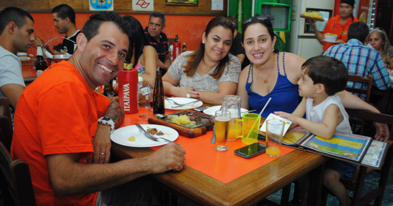 Nação Nordestina ofereceu cardápio variado e mais de 100 rótulos de cachaças - Unisal