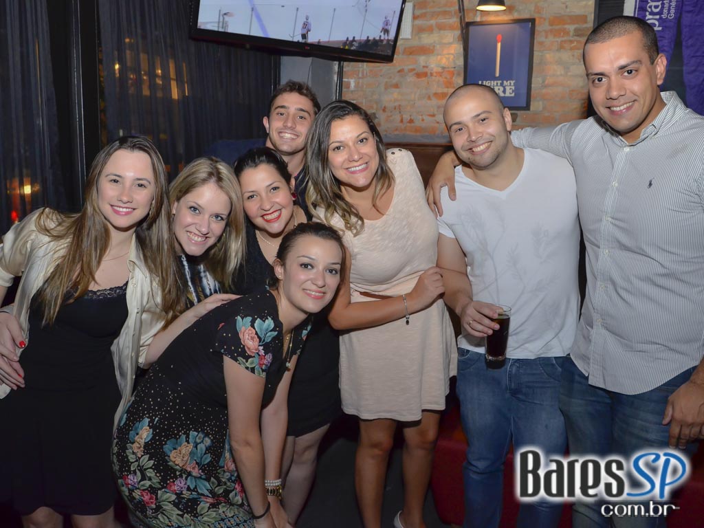 Banda Fitz se apresentou no palco do St. George's Pub do Itaim Banda Fitz se apresentou no palco do St. George's Pub do Itaim