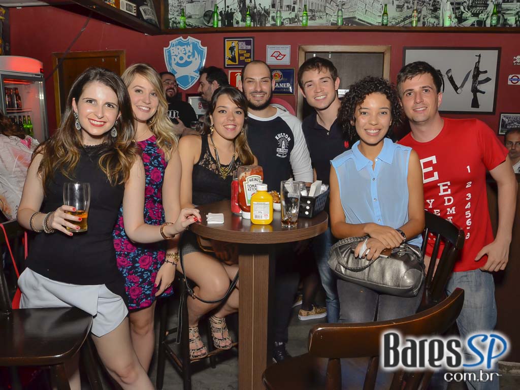 Partisans Pub ofereceu cervejas especiais, esportes na TV e cardápio variado Partisans Pub ofereceu cervejas especiais, esportes na TV e cardápio variado