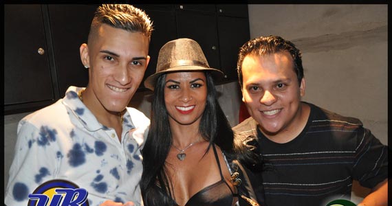 MC Leo da Baixada, grupo Nuwance e outras atrações comandam a noite de quarta no Yes Brasil