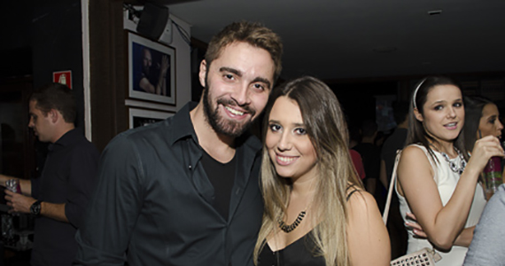 Festa Ladies Night com o grupo Vamo Aê Dennis & Danilo no Bar Blá