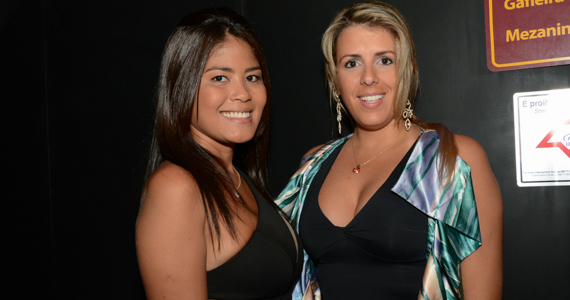 Melanina Carioca se apresentou no Lapa 40° Graus agitando a noite com muita música