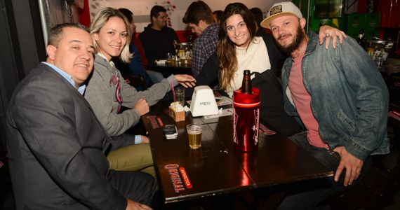 BarTira ofereceu happy hour com variedade de petiscos e cervejas na sexta-feira