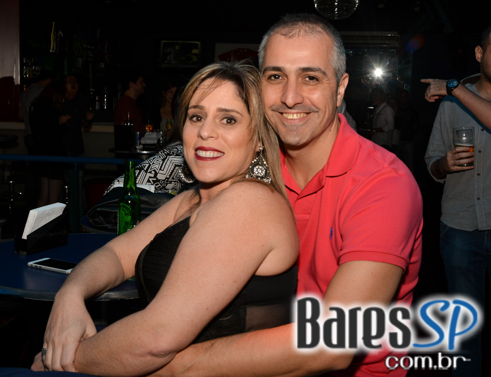 Bandas Now Here Man e Rock Fútil agitaram o palco do London Station Bandas Now Here Man e Rock Fútil agitaram o palco do London Station