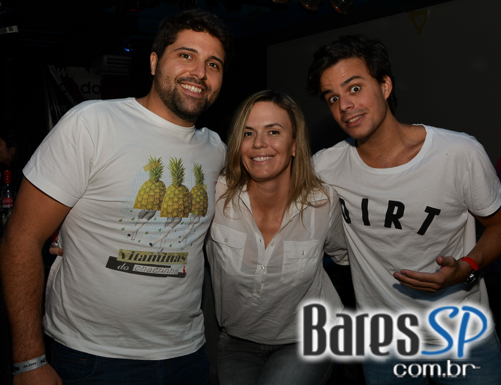 Bandas Now Here Man e Rock Fútil agitaram o palco do London Station Bandas Now Here Man e Rock Fútil agitaram o palco do London Station