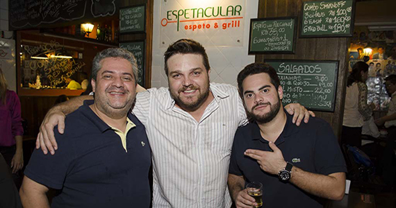 Leandro Telles animou o Happy hour do Espetacular Espeto & Grill