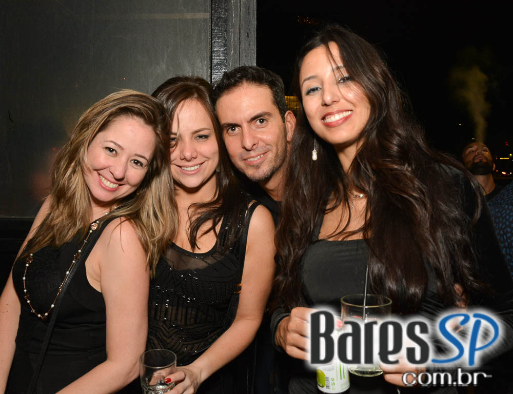 The Sailor comemorou o aniversário de 4 anos com show da Banda Cowbell e convidados The Sailor comemorou o aniversário de 4 anos com show da Banda Cowbell e convidados