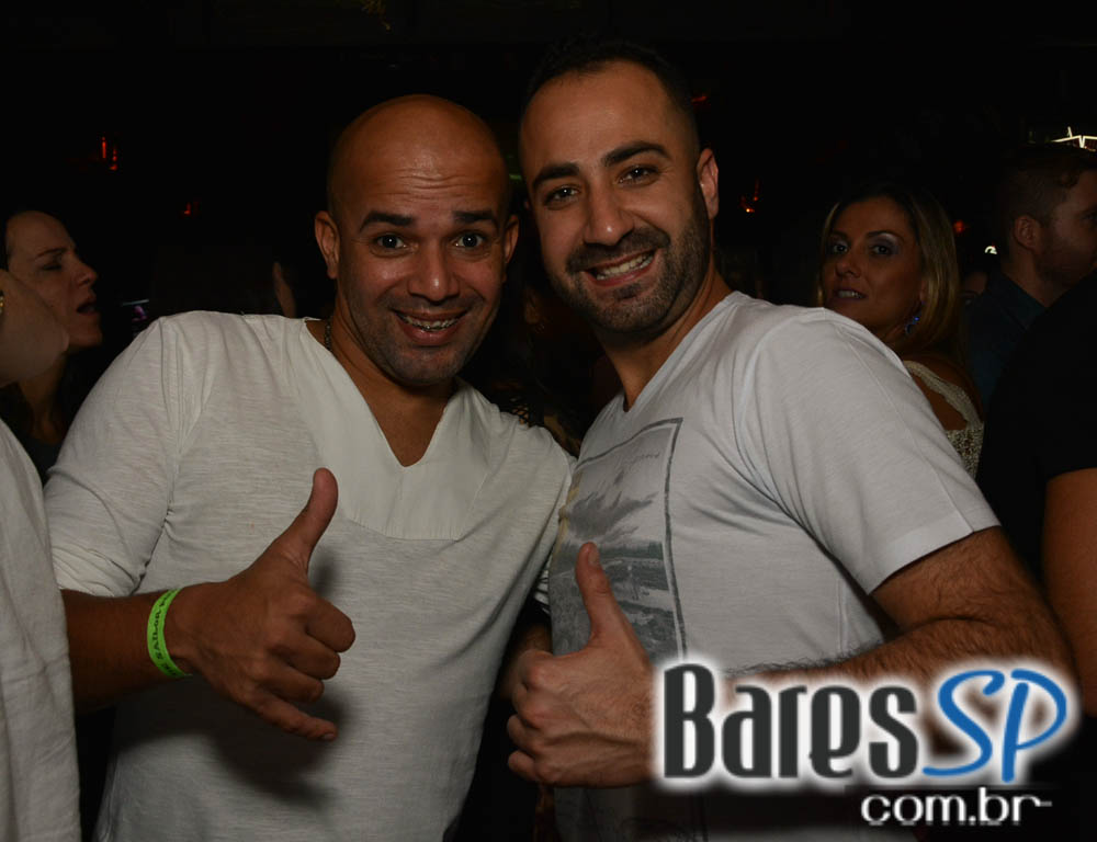 The Sailor comemorou o aniversário de 4 anos com show da Banda Cowbell e convidados The Sailor comemorou o aniversário de 4 anos com show da Banda Cowbell e convidados