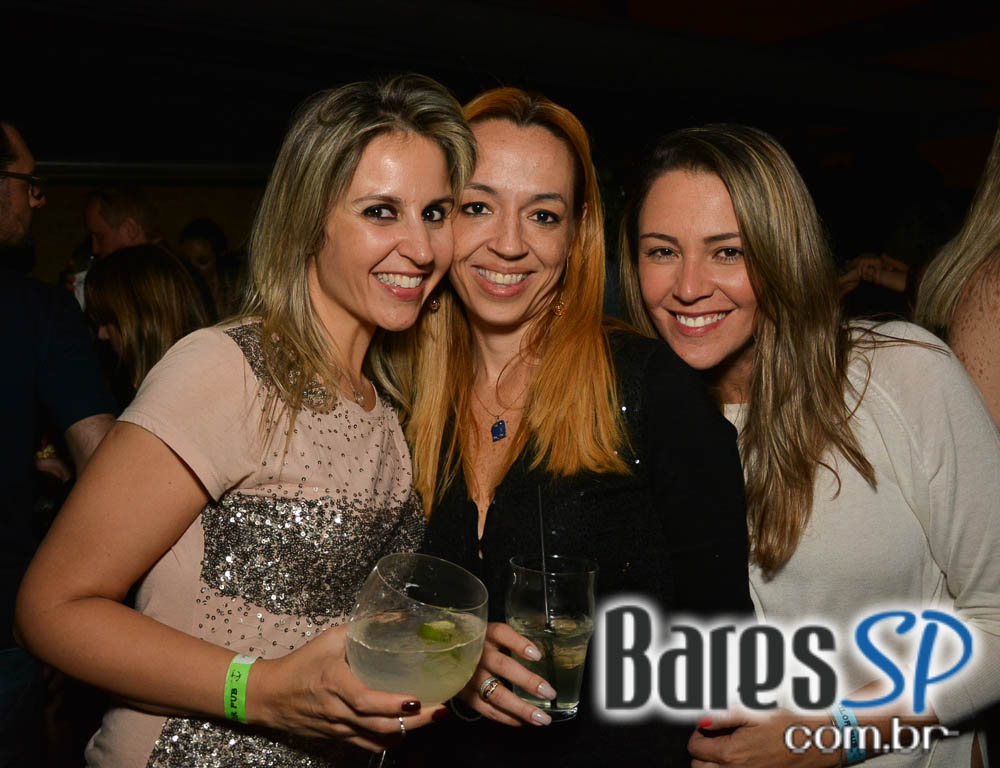 The Sailor comemorou o aniversário de 4 anos com show da Banda Cowbell e convidados The Sailor comemorou o aniversário de 4 anos com show da Banda Cowbell e convidados