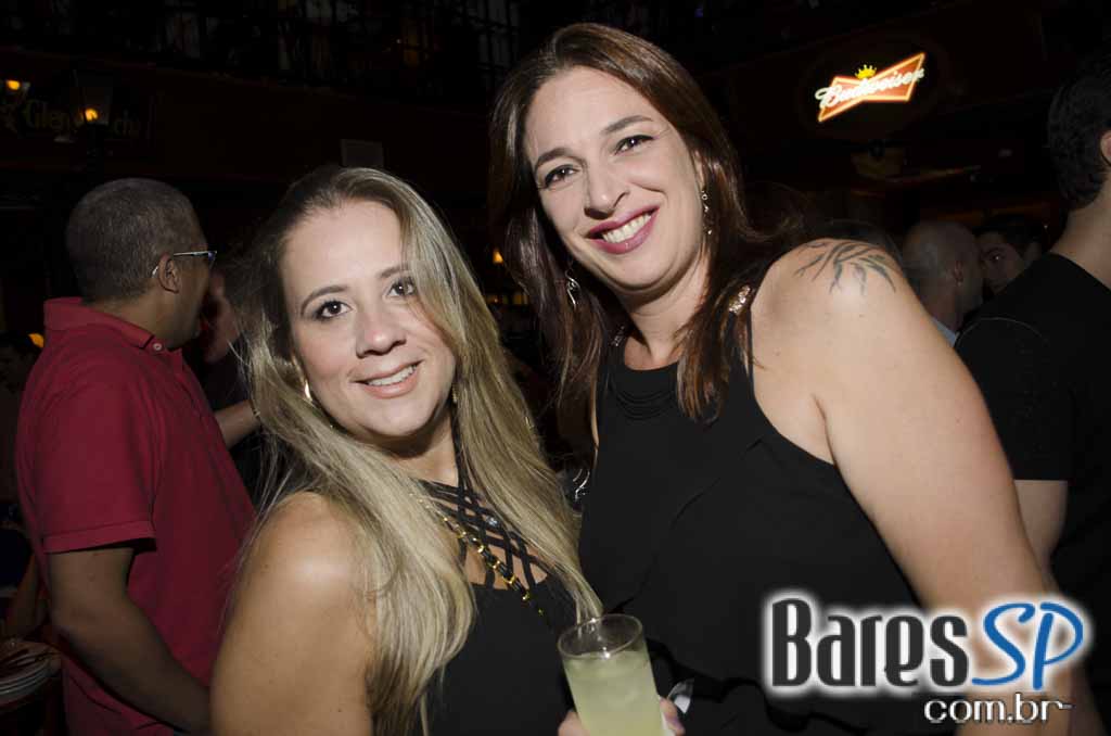 Bar Charles Edward recebeu o show da banda Big Lion e Kiko Zambianchi Bar Charles Edward recebeu o show da banda Big Lion e Kiko Zambianchi