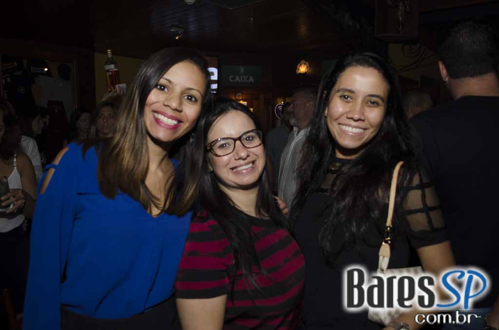 Bar Charles Edward recebeu o show da banda Big Lion e Kiko Zambianchi Bar Charles Edward recebeu o show da banda Big Lion e Kiko Zambianchi