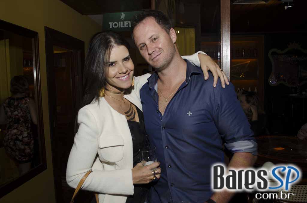 Bar Charles Edward recebeu o show da banda Big Lion e Kiko Zambianchi Bar Charles Edward recebeu o show da banda Big Lion e Kiko Zambianchi