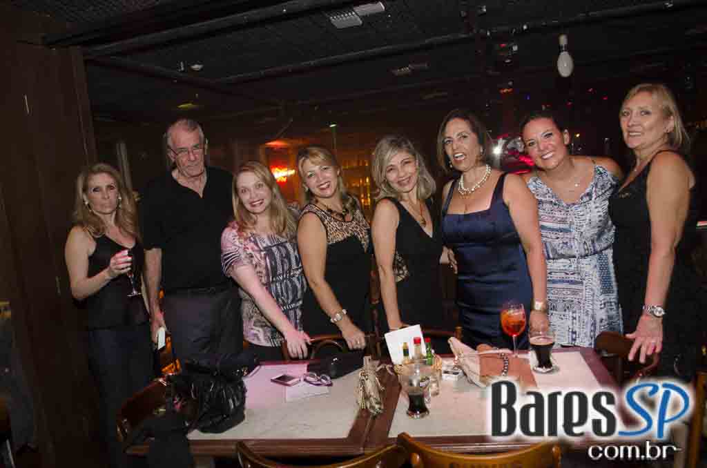 Bar Charles Edward recebeu o show da banda Big Lion e Kiko Zambianchi Bar Charles Edward recebeu o show da banda Big Lion e Kiko Zambianchi