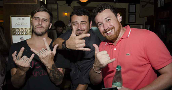 Banda Rockfeller agitou a noite com clássicos do rock no All Black