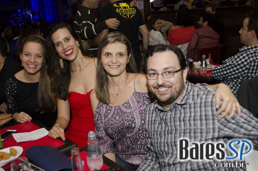 Banda Luer e Os 3 Plugados animaram a noite no Ton Ton Jazz Banda Luer e Os 3 Plugados animaram a noite no Ton Ton Jazz