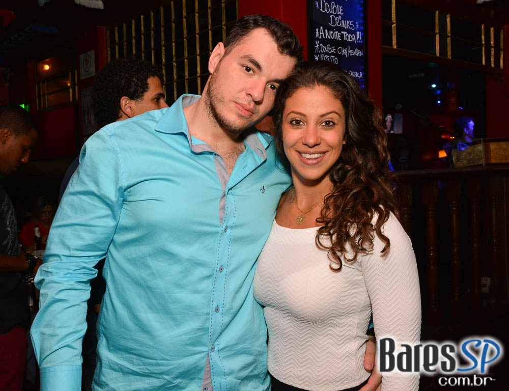 Banda Burnz e Sal Vincent comandaram a noite de sexta com muito rock no Republic Pub Banda Burnz e Sal Vincent comandaram a noite de sexta com muito rock no Republic Pub