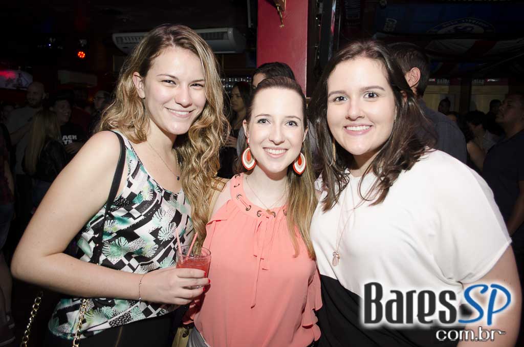 William Kim e banda Insônica com o melhor do pop rock no Republic Pub William Kim e banda Insônica com o melhor do pop rock no Republic Pub