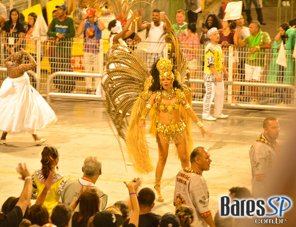 Camarote Bar Brahma recebeu Baile do Bem no Desfile das Capeão