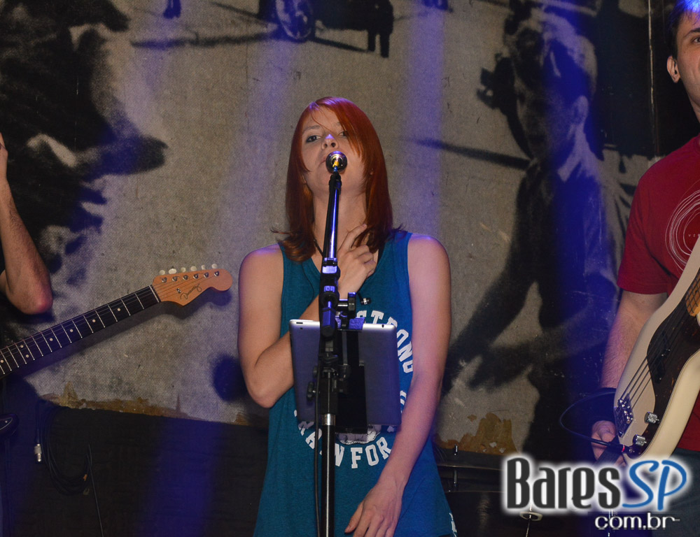 Banda Double Shot comandou a noite com muito pop rock no Dublin Banda Double Shot comandou a noite com muito pop rock no Dublin