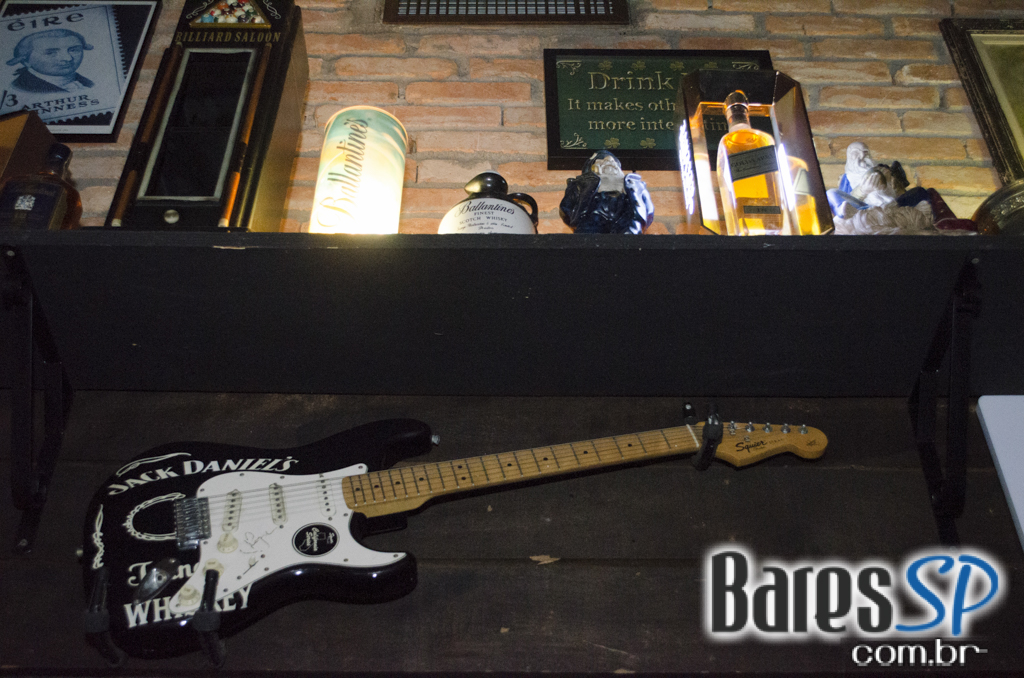 Banda Jack Fast comandou a noite com clássicos do pop rock no Dublin Banda Jack Fast comandou a noite com clássicos do pop rock no Dublin